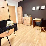 Apartment Moderny S Parkovanim