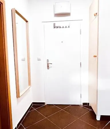 Moderny S Parkovanim Apartament Bratislava