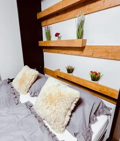 Apartment Moderny S Parkovanim