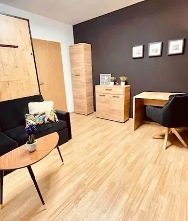 Apartment Moderny S Parkovanim