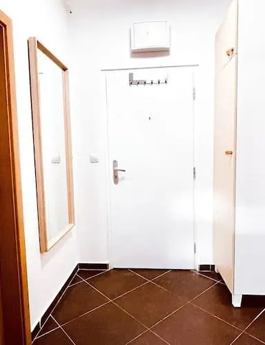 Moderny S Parkovanim 公寓 布拉迪斯拉发