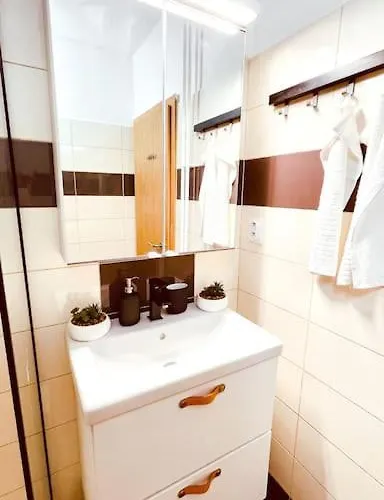 Moderny S Parkovanim